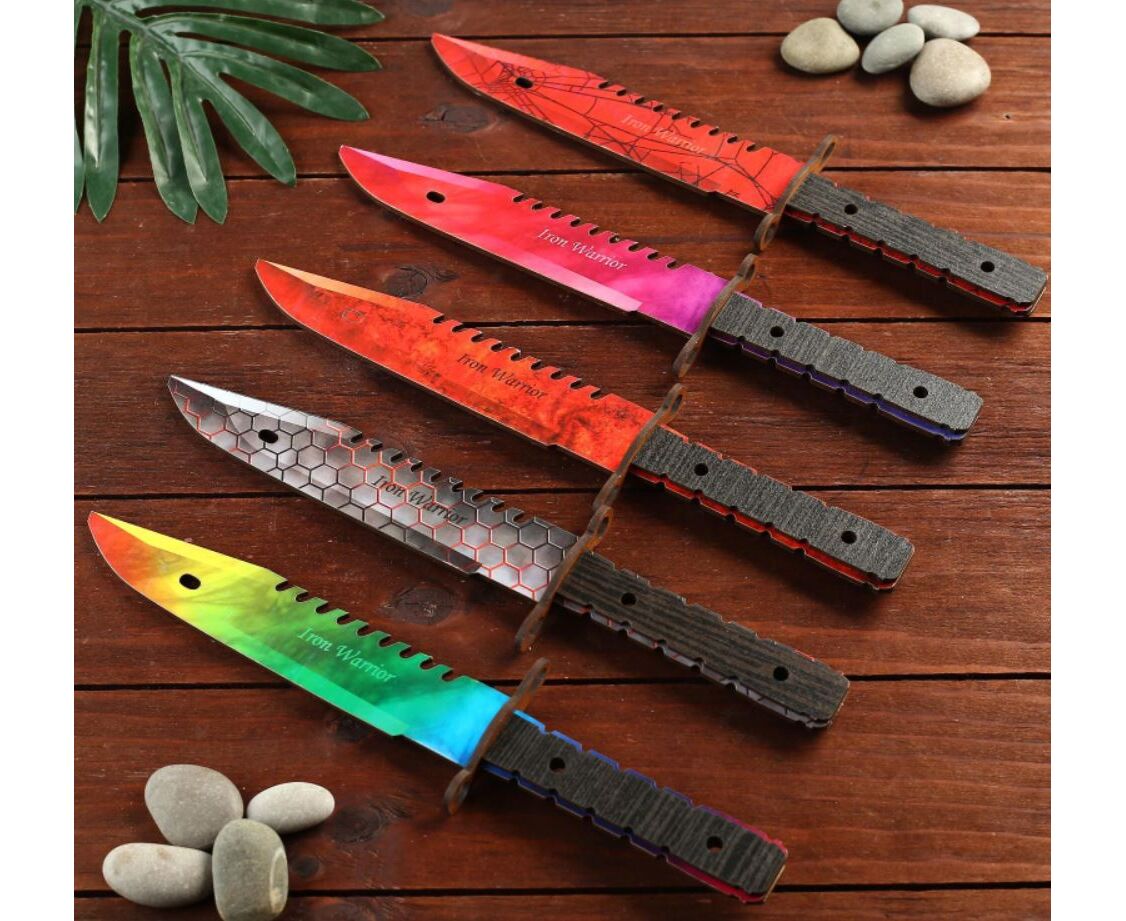 набор разных ножей. японские ножи для кухни. гастрономический нож. ножик для кухни. набор разных ножей.