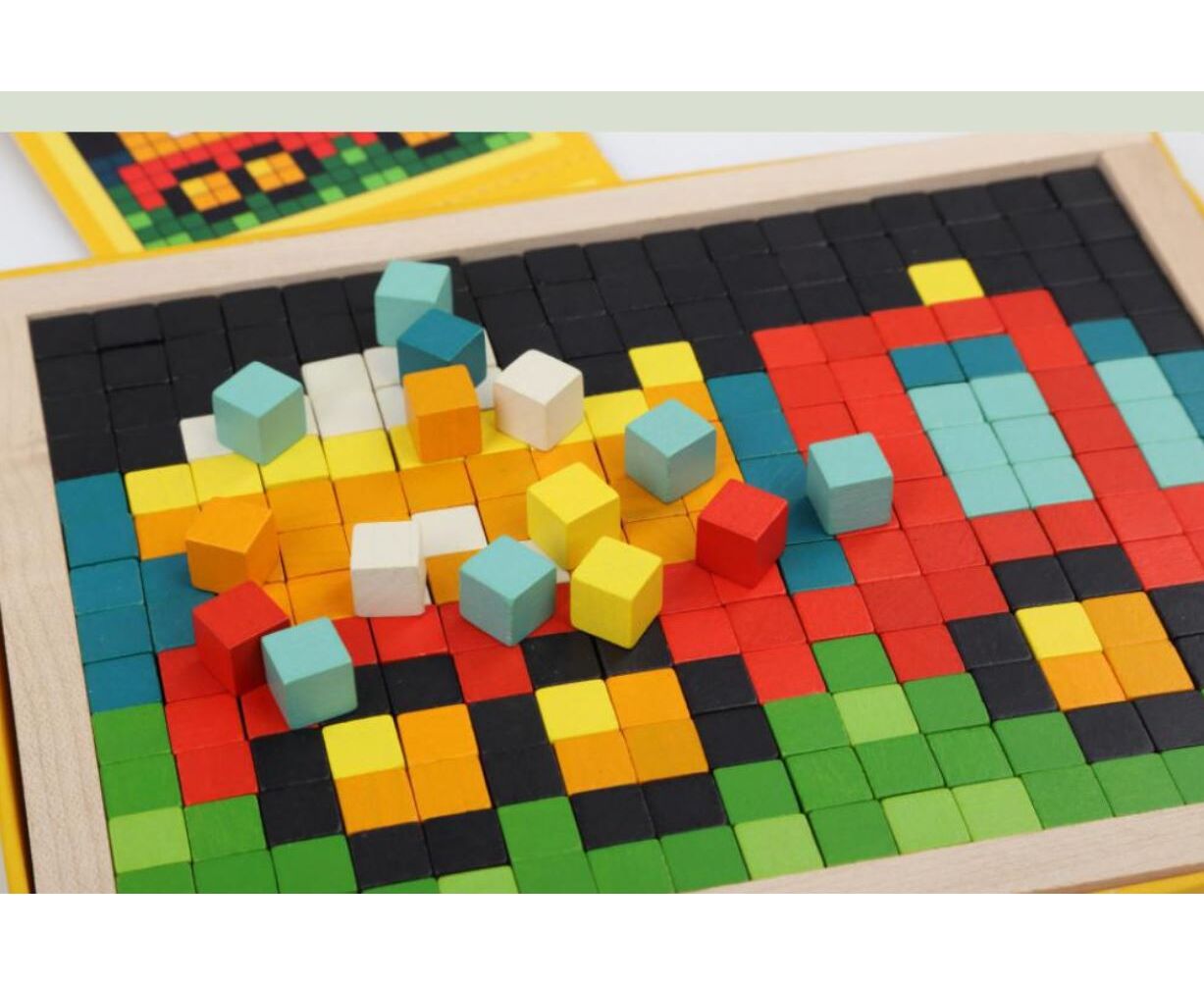 Мозаика для детей 4 лет. Мозаика из деревянных кубиков. Мозаика для детей. Деревянная мозайка для детей. Кубики "мозаика".