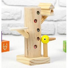 Развивающая игра "Достань червячка из дерева"
