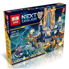 Конструктор Lepin "Королевский замок Найтон", 1313 деталей