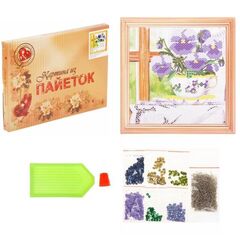 Картина из пайеток "Анютины глазки"