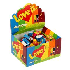 Набор жевательных резинок Love is "Ассорти" 100 штук