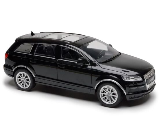 Автомобиль на р/у "Audi Q7", 32 см, на аккумуляторе, в ассортименте