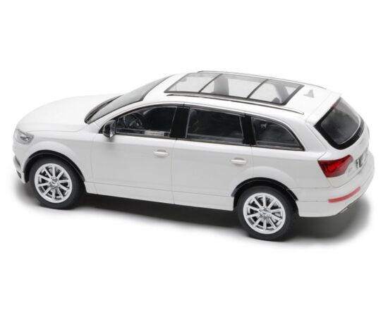 Автомобиль на р/у "Audi Q7", 32 см, на аккумуляторе, в ассортименте