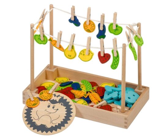 Развивающая игрушка из дерева с заданиями "Ежик"