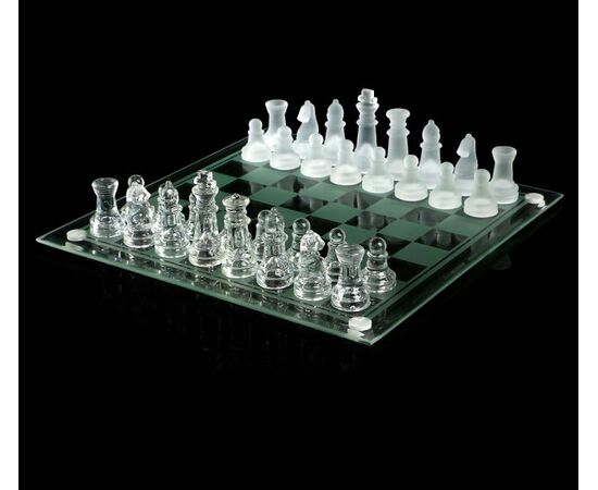 Шахматы стеклянные, доска 24 на 24 см