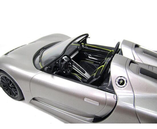 Машинка на р/у Porsche 918 Spyder