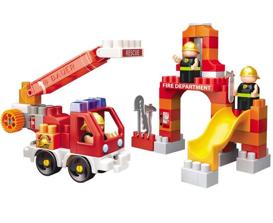 Конструктор "Fireman" набор пожарная машина и тренировочная площадка